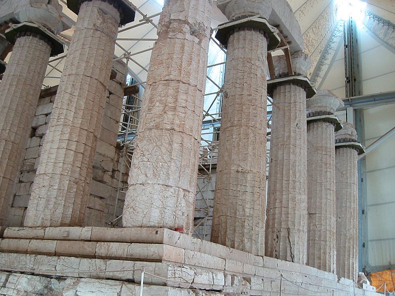800px Bassai Temple Of Apollo Detail